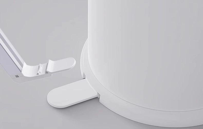 Clothes drying rack detailed components display, focusing on smooth corners and foot lock design.