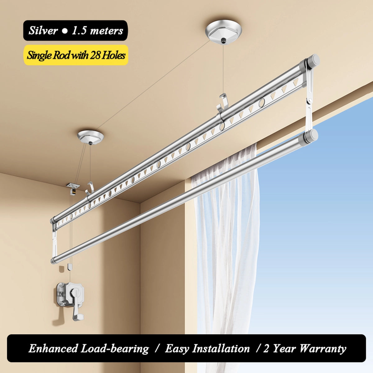 نظام قضيب ستارة فضي 1.5 متر مثبت في السقف مع 28 فتحة، مثبت في غرفة بها نافذة.